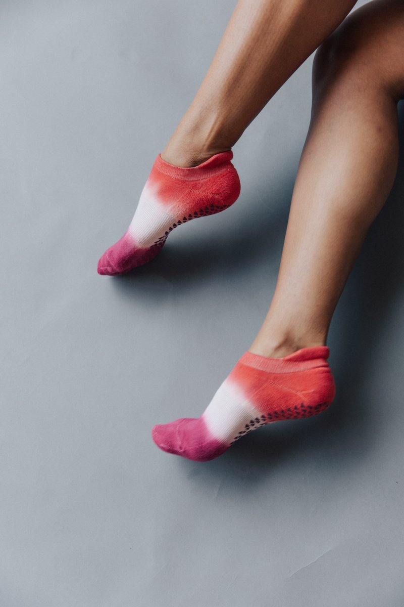 Pilates grip 2025 socks lululemon